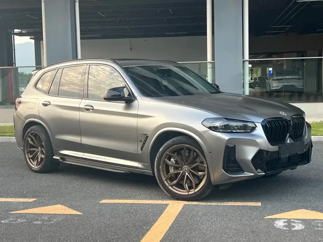 BMW iX3 — Фото автомобиля 3