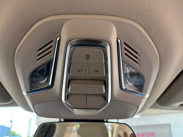 Wuling Starlight — Фото автомобиля 16