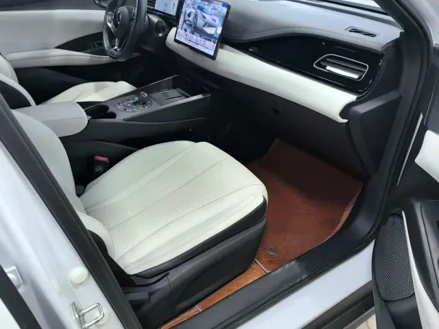 BYD Seal 06 — Фото автомобиля 11
