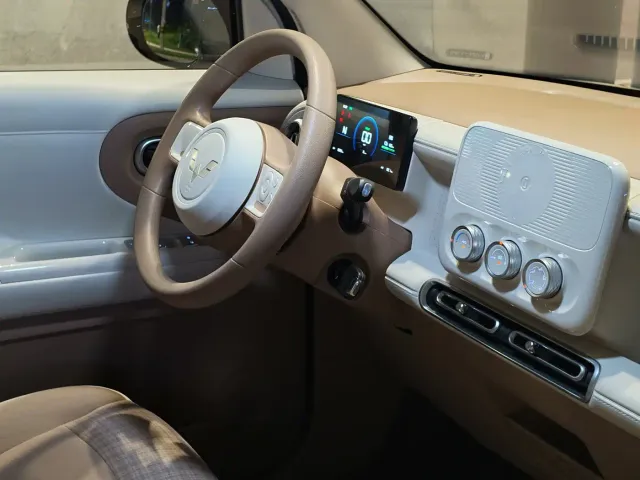 Wuling Hongguang Mini EV — Фото автомобиля 14