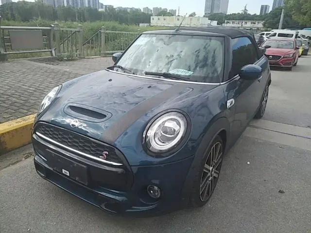 Фотография автомобиля — MINI Hatch