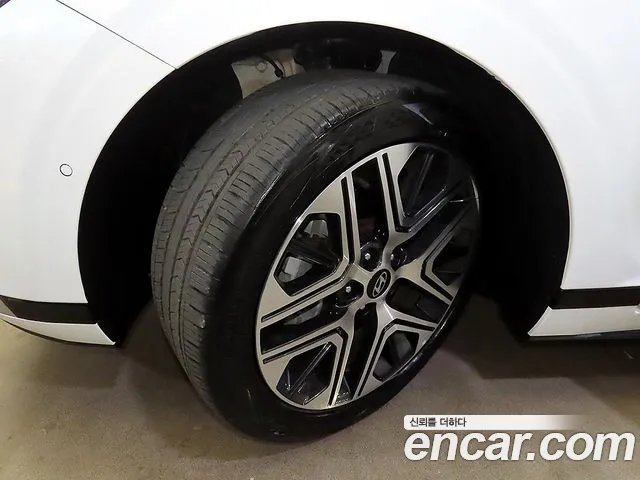 Hyundai Grandeur GN7 — Фото автомобиля 20