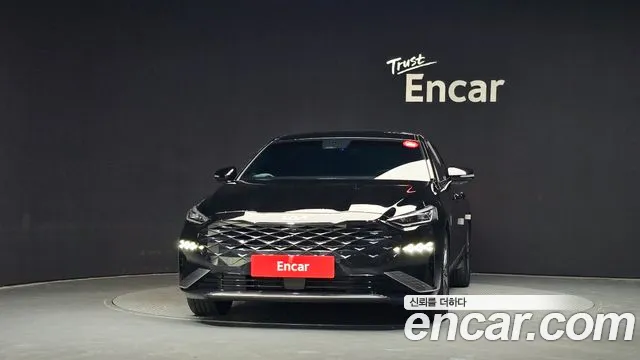 Kia K8 — Фото автомобиля 3
