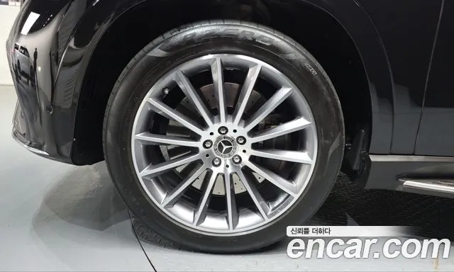 Mercedes-Benz GLE-Class — Фото автомобиля 5