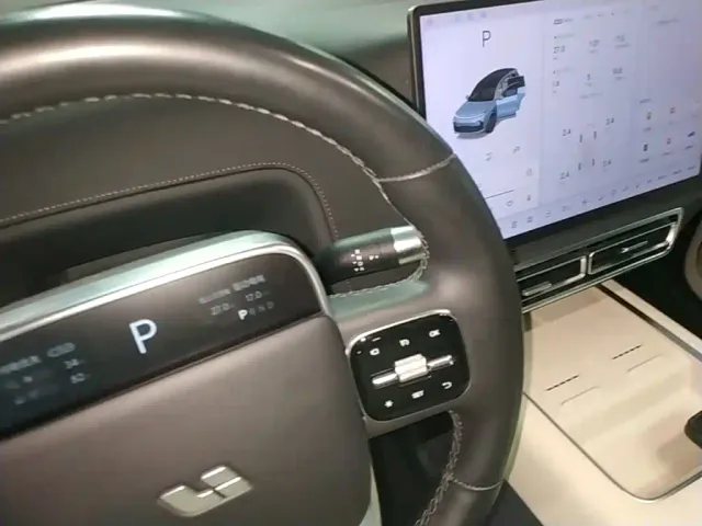 Li Auto Li L8 2024 Model Ultra — Фото автомобиля 13