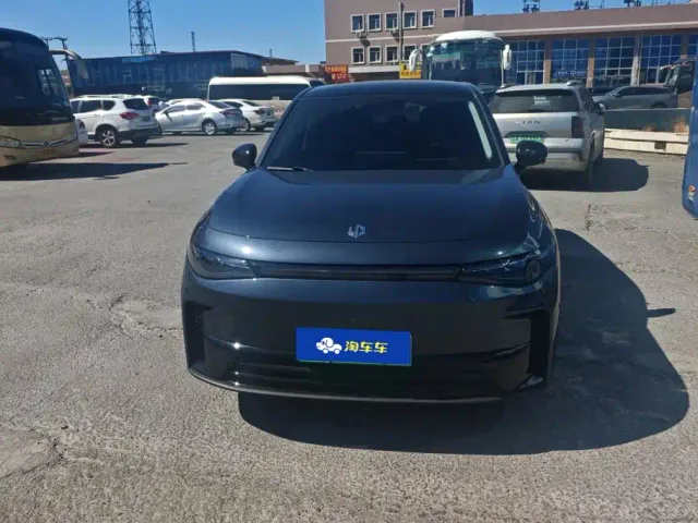 Leapmotor C10 — Фото автомобиля 2
