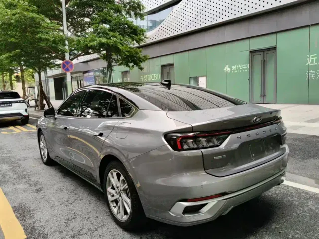 Ford Mondeo — Фото автомобиля 10