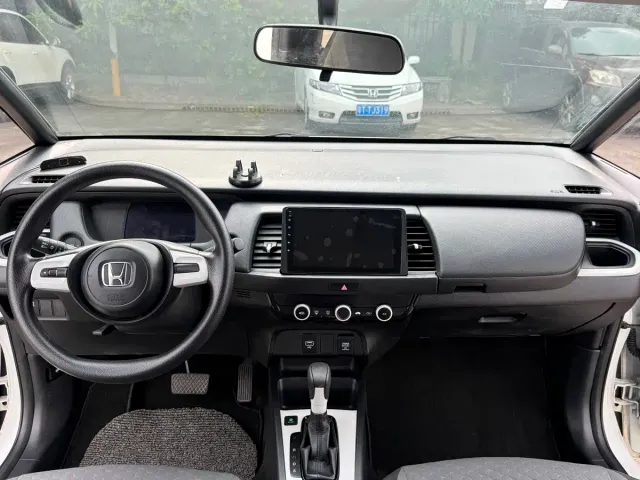 Honda Fit — Фото автомобиля 8