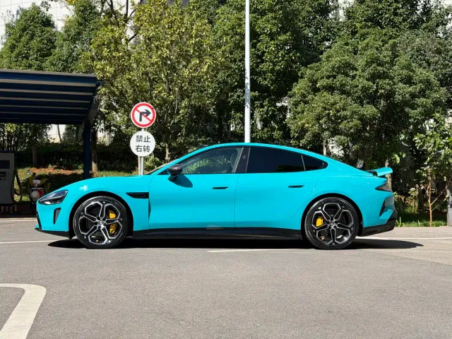 Xiaomi SU7 — Фото автомобиля 8