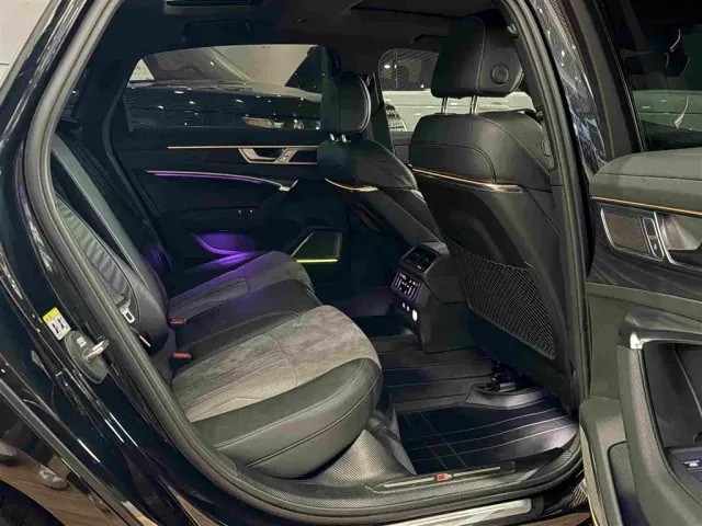 Audi A6L — Фото автомобиля 13