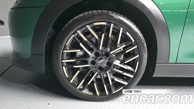 MINI Cooper 4th Gen — Фото автомобиля 5