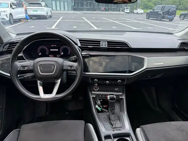Audi Q3 — Фото автомобиля 15