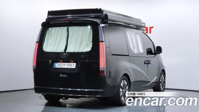 Hyundai Staria Staria — Фото автомобиля 2
