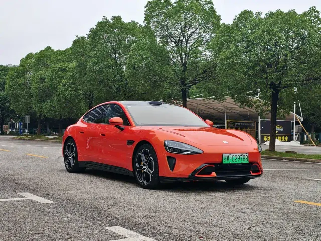 Xiaomi SU7 — Фото автомобиля 3