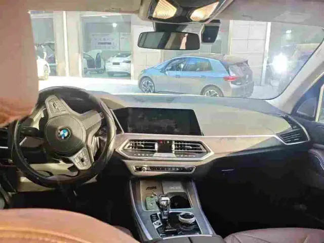 BMW X5 — Фото автомобиля 4