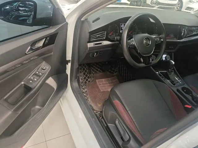 Volkswagen Bora — Фото автомобиля 15