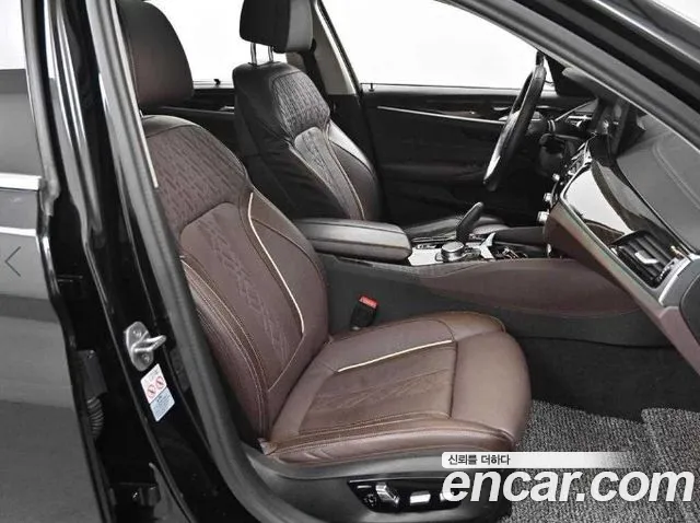 BMW 5-Series 5 серия (G30) 523d Luxury — Фото автомобиля 8