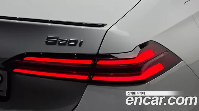 BMW 5 Series G60 — Фото автомобиля 8