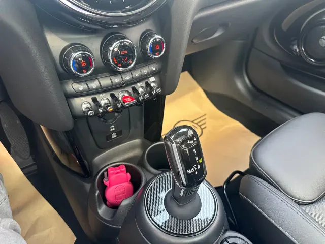 MINI Hatch — Фото автомобиля 18