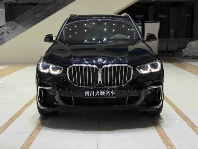 BMW X5 — Фото автомобиля 2