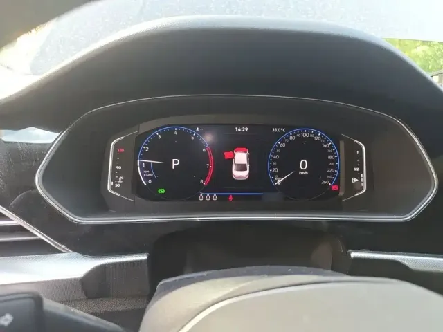 Volkswagen Passat — Фото автомобиля 3