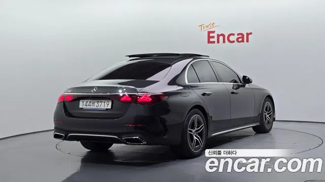 Mercedes-Benz E-Class W214 — Фото автомобиля 2