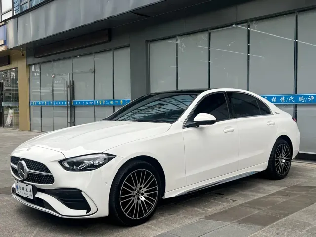 Mercedes-Benz C-Class — Фото автомобиля 2