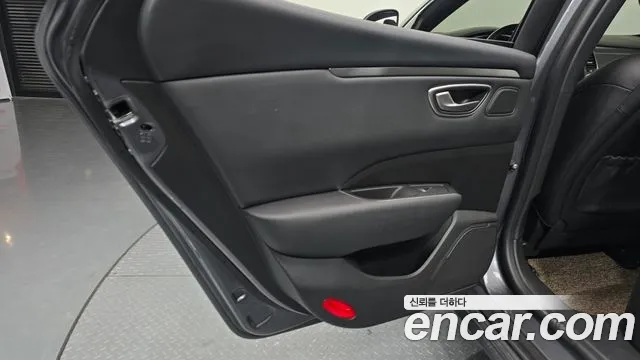 Renault Korea SM6 New — Фото автомобиля 14