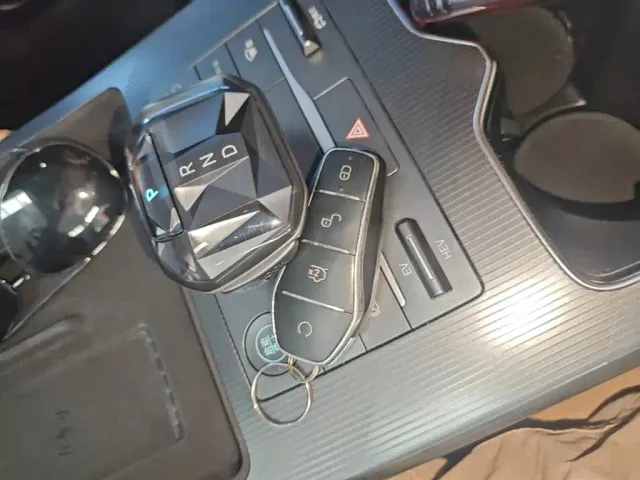 BYD Song L DM-i — Фото автомобиля 8