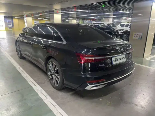 Audi A6L — Фото автомобиля 6