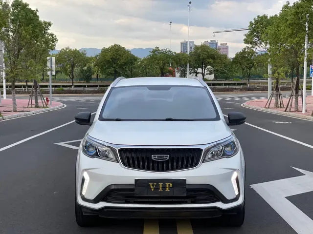 Geely Vision X3 — Фото автомобиля 2