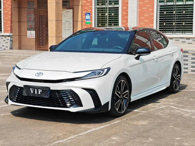 Фотография автомобиля — Toyota Camry
