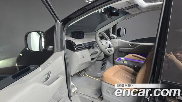 Hyundai Staria Staria 4WD Lounge 9 мест — Фото автомобиля 9