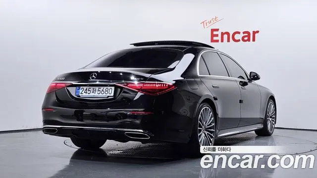 Mercedes-Benz S-Class — Фото автомобиля 2