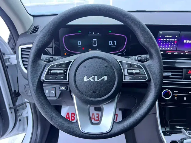 Kia Seltos — Фото автомобиля 11