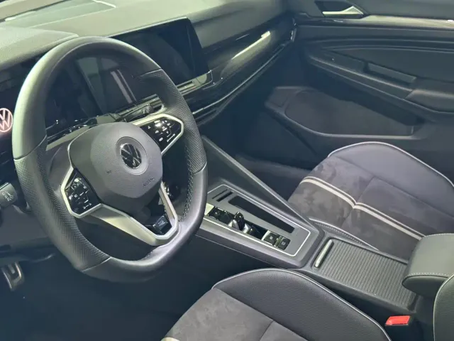 Volkswagen Golf — Фото автомобиля 11