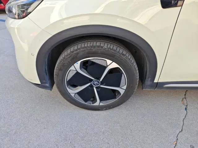 BYD Yuan PLUS — Фото автомобиля 22