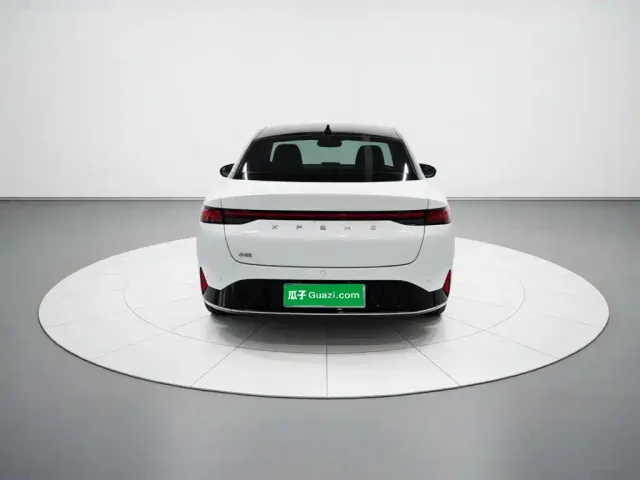 Xpeng P5 — Фото автомобиля 5