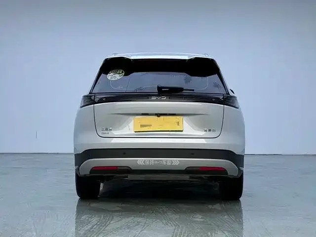 BYD Seal 05 DM-i — Фото автомобиля 5