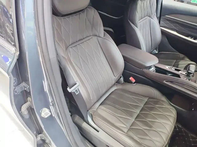 Geely Xingyue L — Фото автомобиля 24
