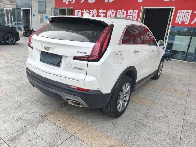 Cadillac XT4 — Фото автомобиля 8