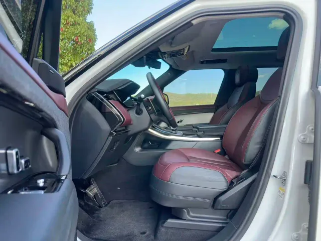 Land Rover Range Rover Sport — Фото автомобиля 8