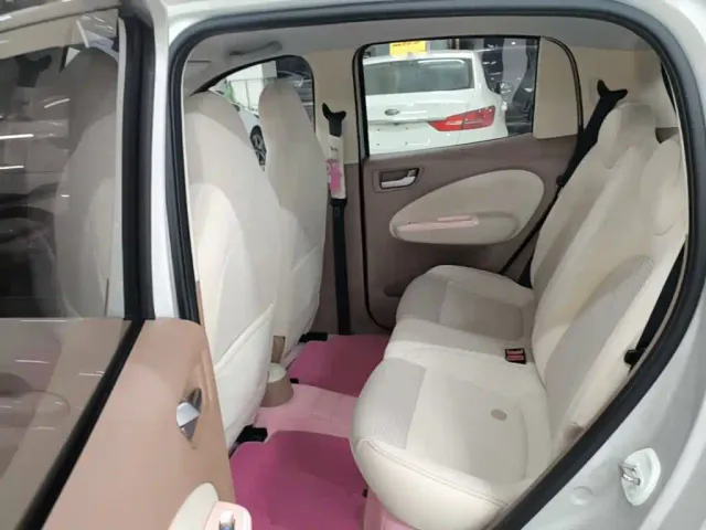 Wuling Hongguang Mini EV — Фото автомобиля 16
