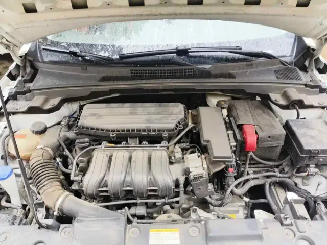 Dongfeng Yixuan — Фото автомобиля 3