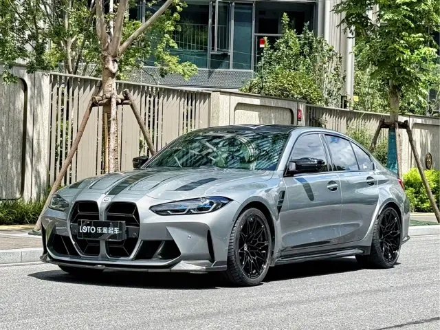 Фотография автомобиля — BMW M3