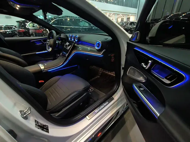 Mercedes-Benz C-Class — Фото автомобиля 11