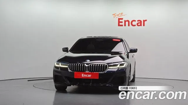 BMW 5 Series G30 — Фото автомобиля 3