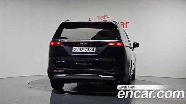 Kia Canival Carnival 4 поколение Дизель 7 мест Outdoor — Фото автомобиля 4