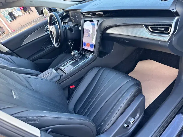 Hongqi H5 — Фото автомобиля 6