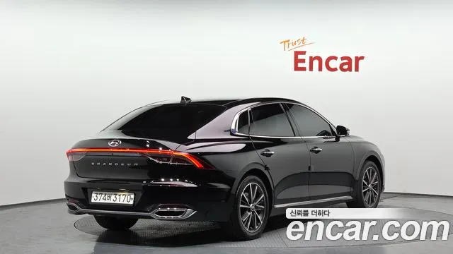 Hyundai Grandeur Новый Grandeur IG 3.0 LPi (Для проката) — Фото автомобиля 2
